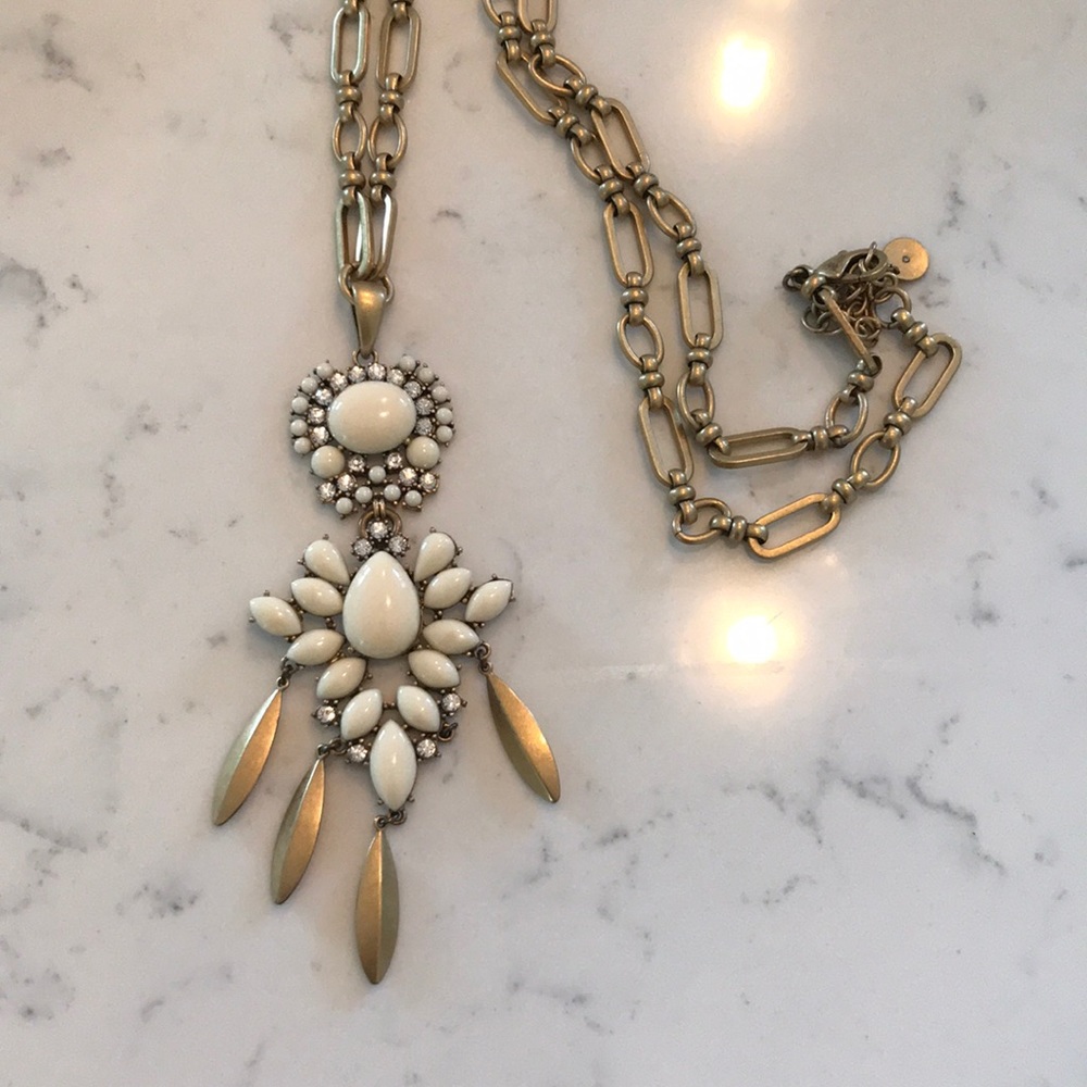 Stella & dot Mallorca pendant.